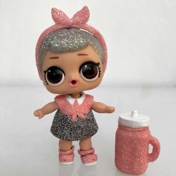 Meet your Posher, Tuyen - Picture 1 of 1